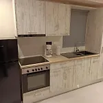 Newly Renovated Apartment Next To The Port